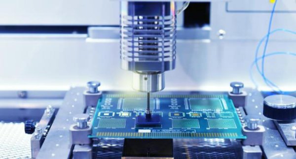 钱生财 关税影响不足1%，中芯国际联席CEO赵海军：美关税对半导体代工行业直接影响非常小